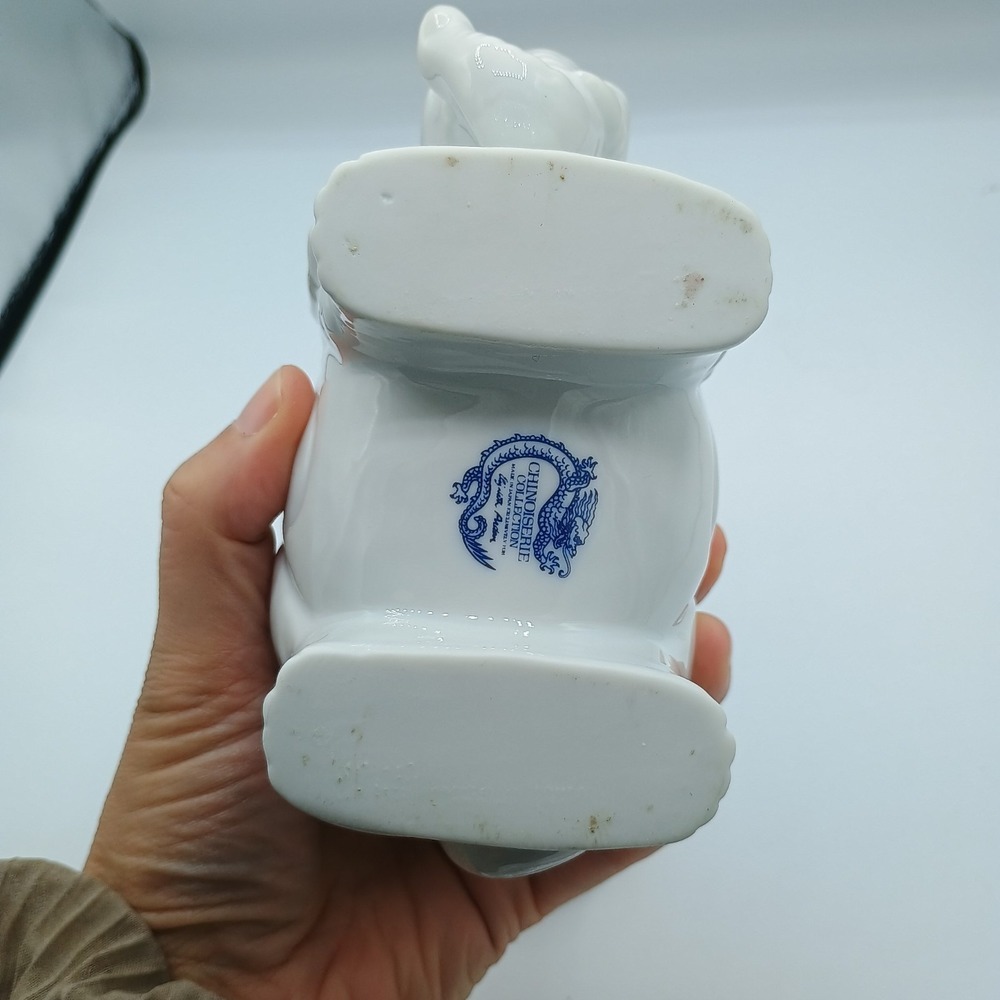 Chinoiserie White Porcelain Elephant With Lid Japan Trinket Box Elizabeth Arden - Picture 10 of 14